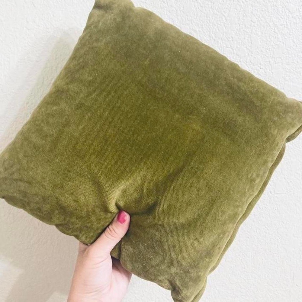 Olive Green Velvet needlepoint Pillow
Vintage decorative accent cottagecore - Picture 4 of 8